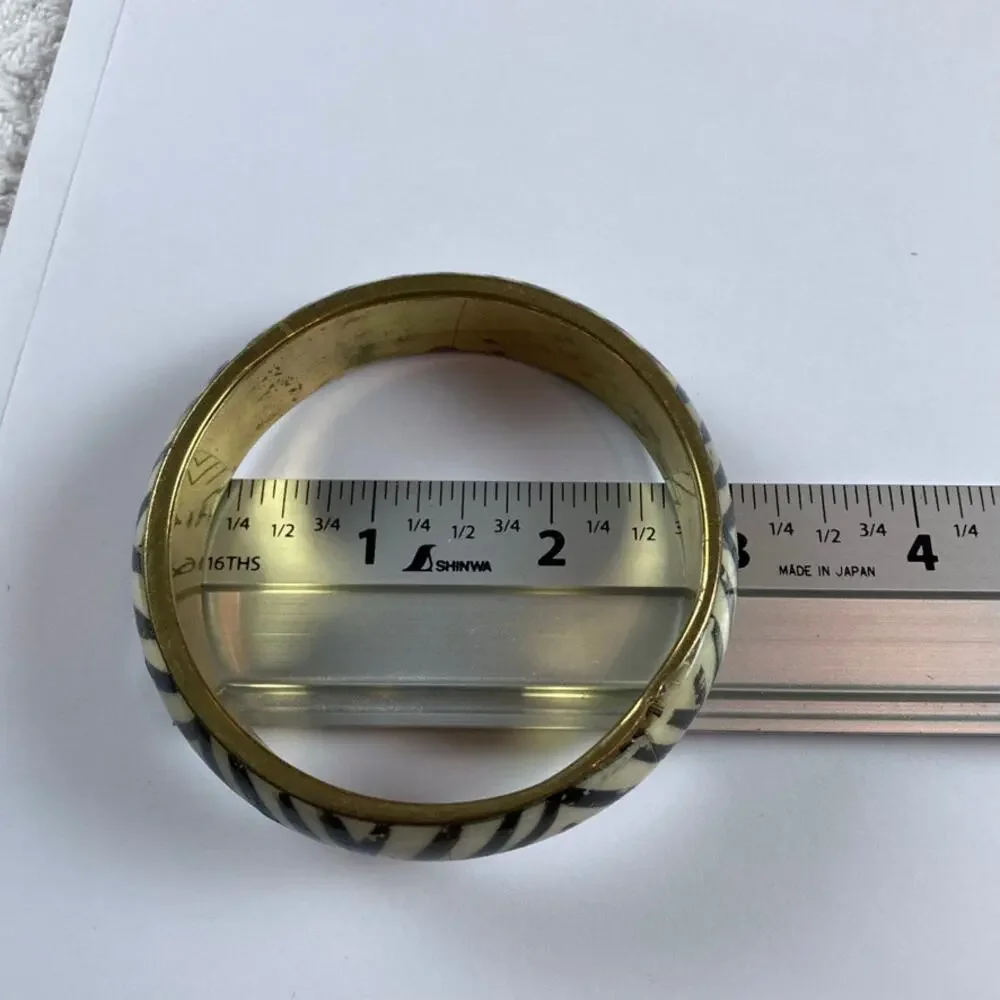(brand not known) brass tone